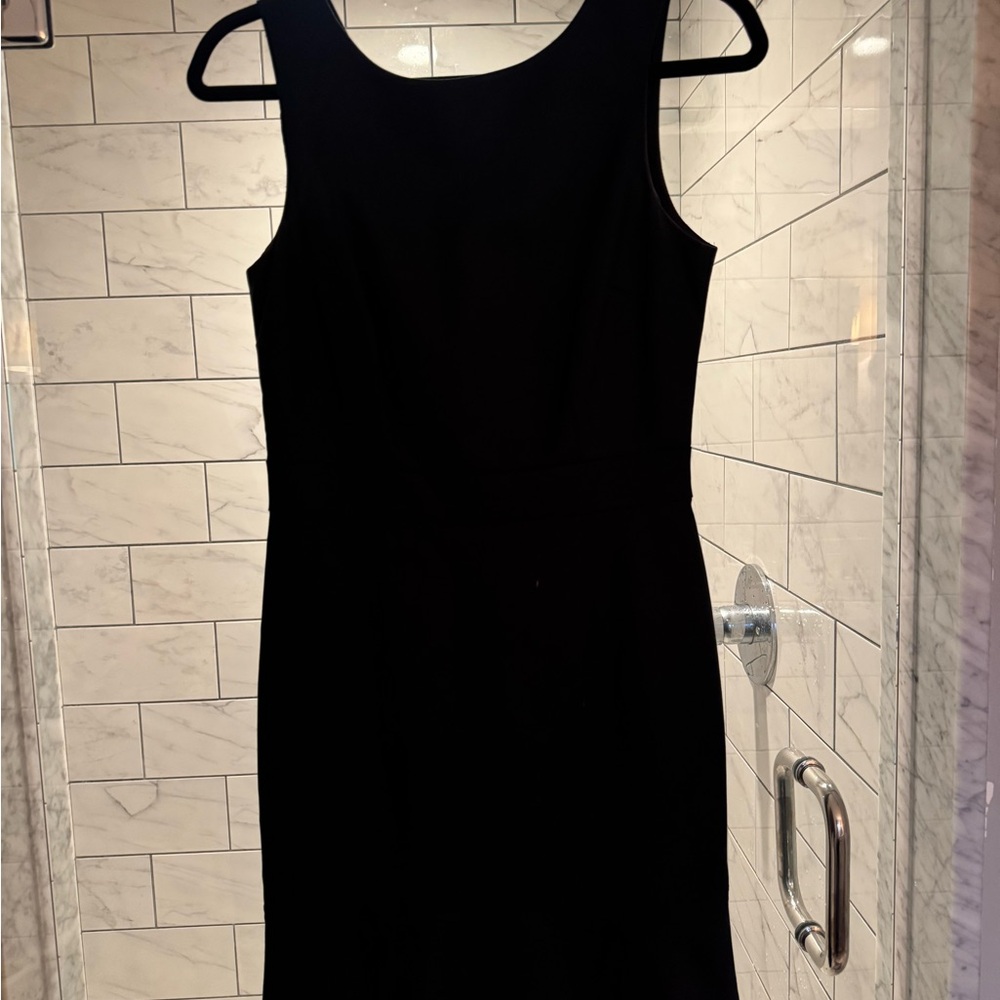 Elegant Black Sleeveless Dress